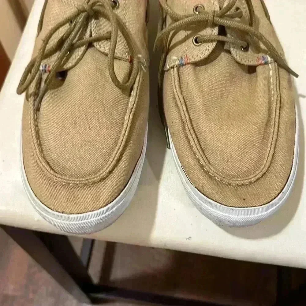 Tommy Hilfiger boat shoes, size 12